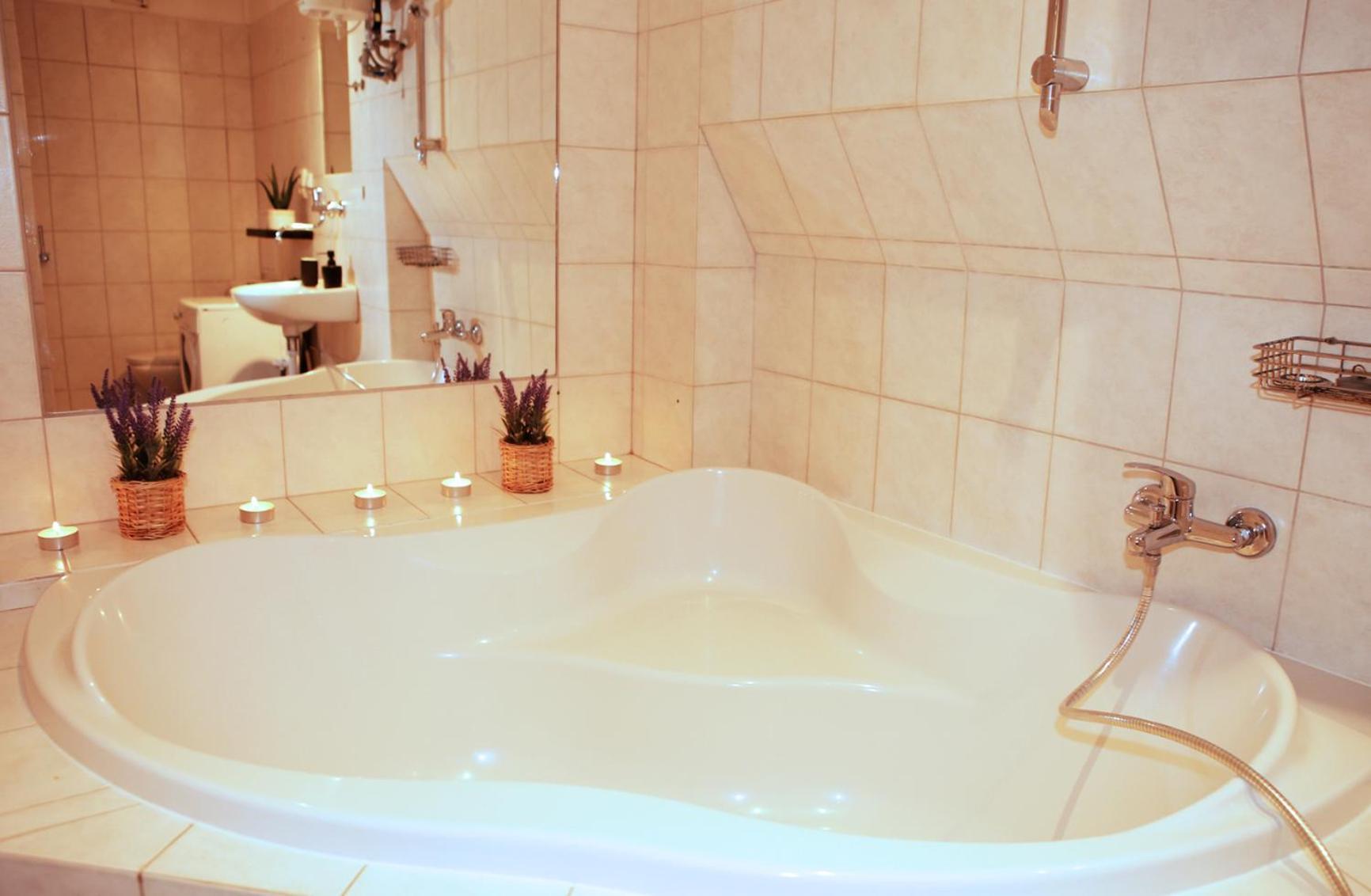 Cozy Apartment In The Middle Of Bratislava Exteriör bild